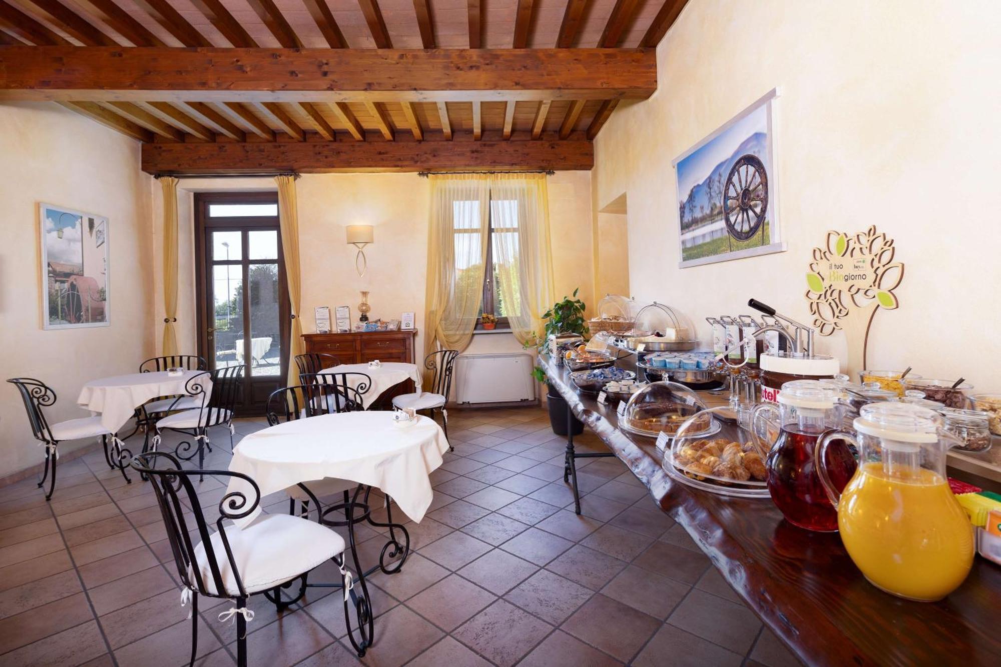 Best Western Plus Hotel Le Rondini San Francesco al Campo Exterior foto