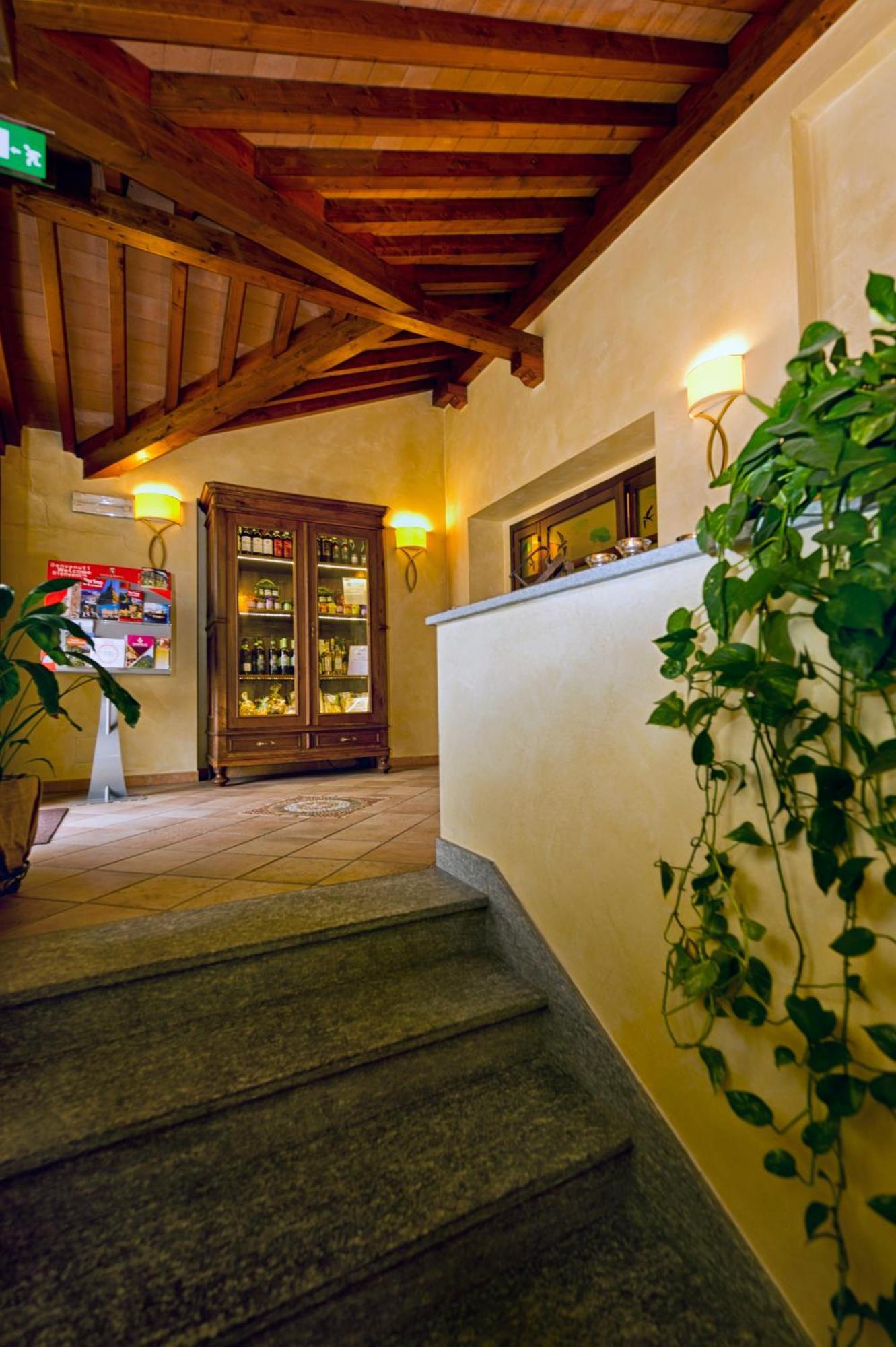 Best Western Plus Hotel Le Rondini San Francesco al Campo Exterior foto