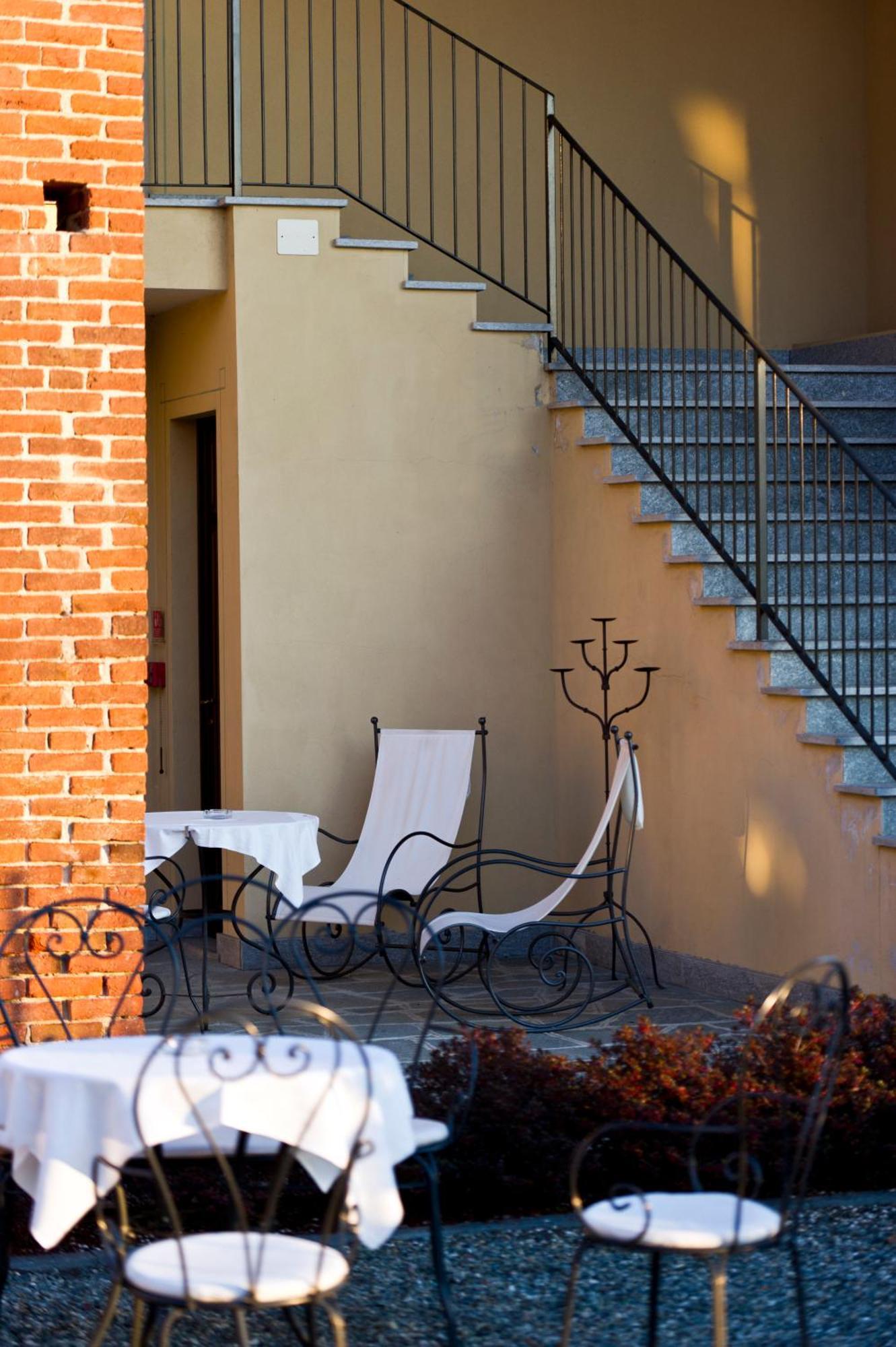 Best Western Plus Hotel Le Rondini San Francesco al Campo Exterior foto